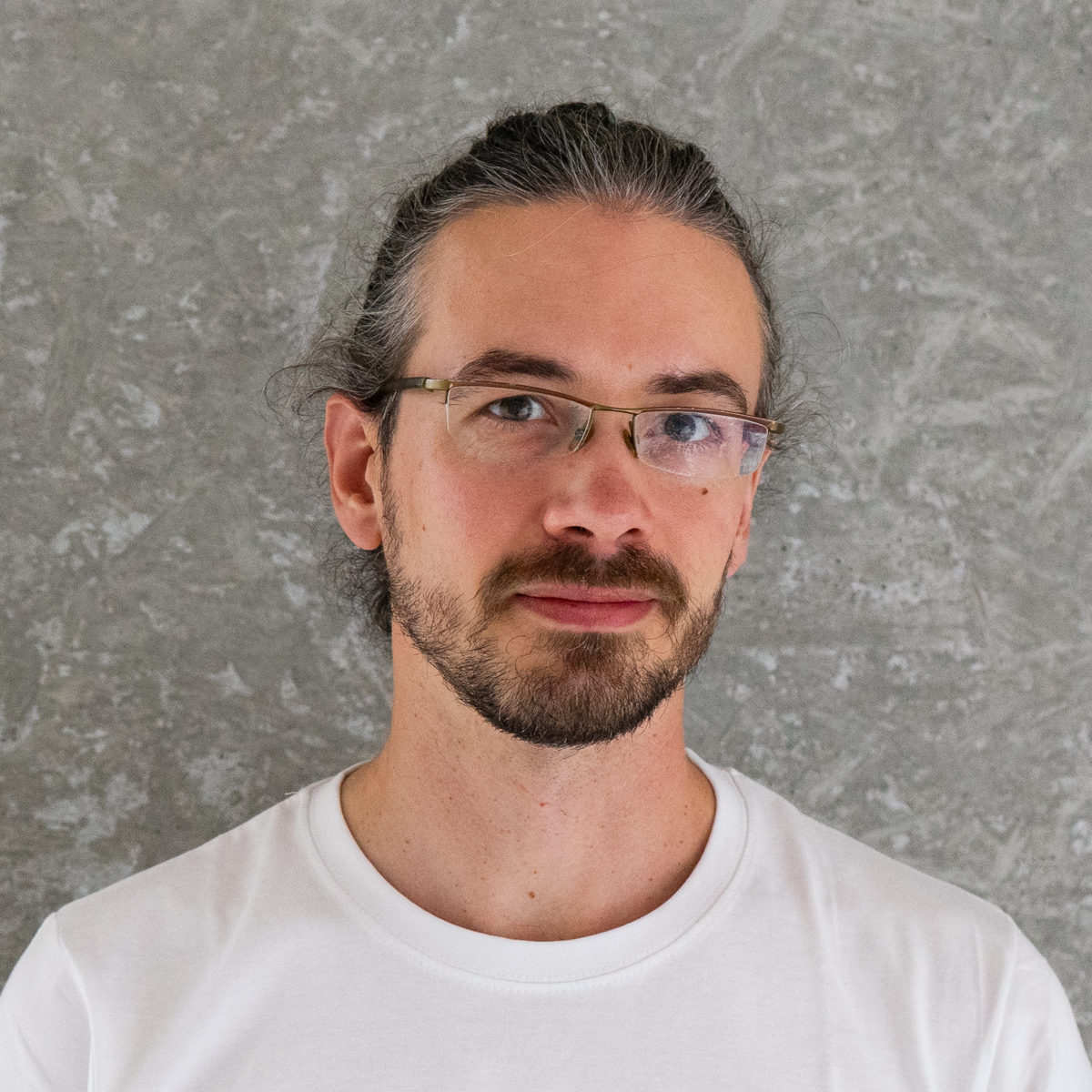 Leon Messner, CTO at AQLS